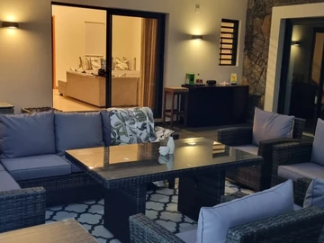 4 Bedroom Villa
