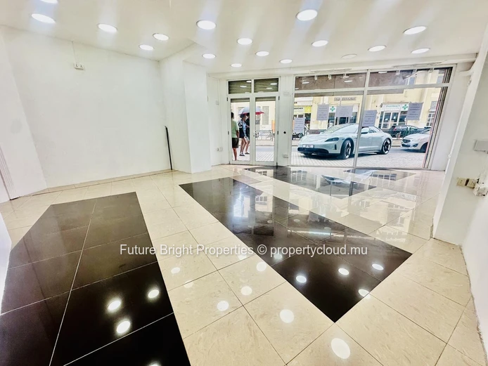 Commercial Space For Sale – Prime Location In Gateway Building, St Jean, Quatre Bornes