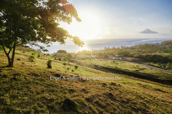 For Sale: Prime Plot in Baie du Cap