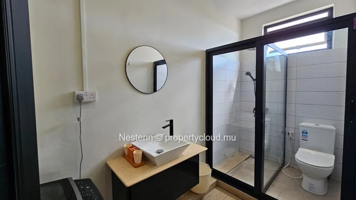 Appartement moderne de 3 chambres entièrement meublé à louer | Glen Park