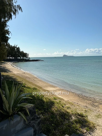 FOR RENT GRAND GAUBE – 3 bedroom apartment.
