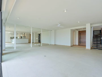 4 Bedroom Townhouse, Duplex