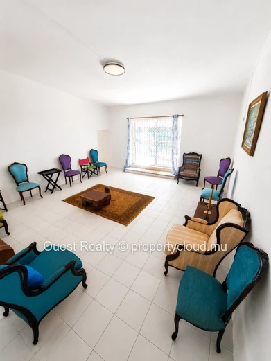 Poste Lafayette- Villa en bord de mer avec studio indépendant et vaste terrain