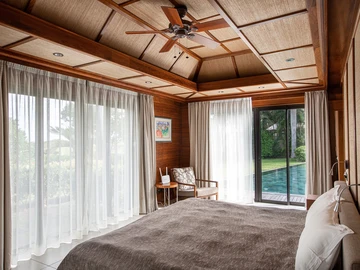 5 Bedroom Villa