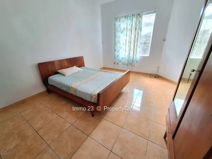 Maisons / Villas - 9 chambres - Curepipe