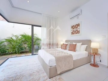4 Bedroom Villa