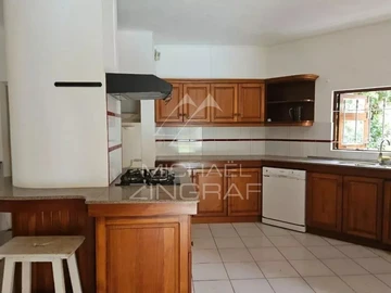 5 Bedroom Villa