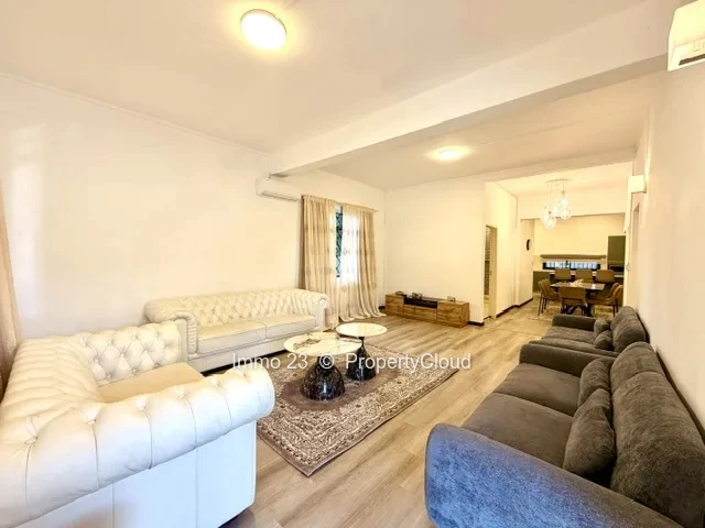 Houses / Villas - 3 bedrooms - Rose Hill