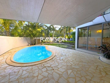 4 Bedroom Villa