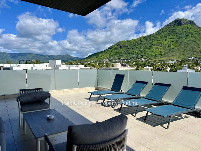 3-Bedroom Penthouse in Central Tamarin - Private Plunge Pool with Sea & Mountain Views
