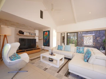 4 Bedroom Villa