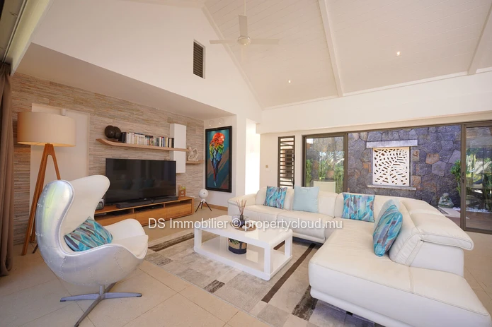 Villa Res De 4 Chambres Plain-Pieds À Vendre - Grand Baie - Nord - Accessible Aux Non Citoyens