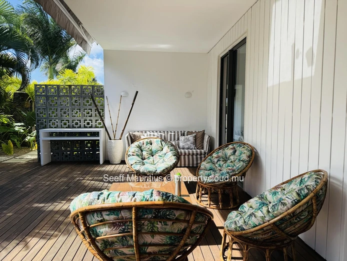 Tropical Modernity at Its Finest: Villa Bois Chandelle Mont Choisy