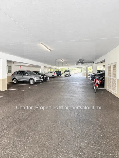 Appartement deux chambres avec terrasse et piscine privative à Bain-Bœuf