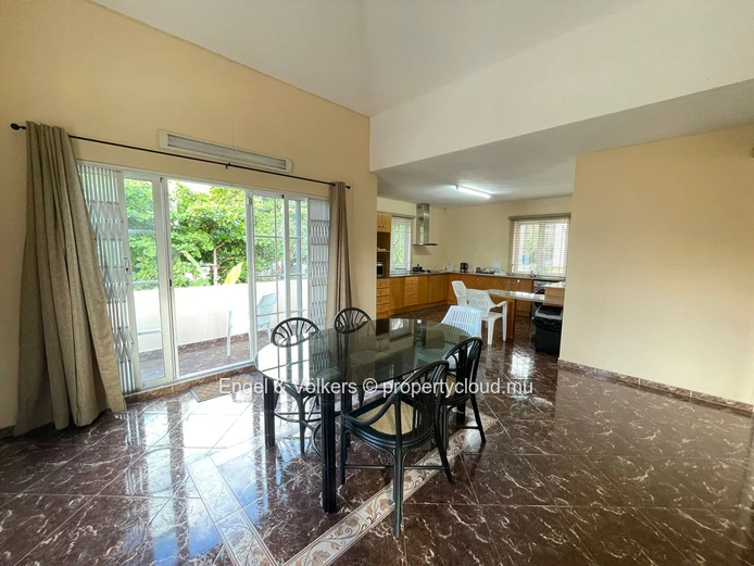FOR RENT - Apartment in La Preneuse