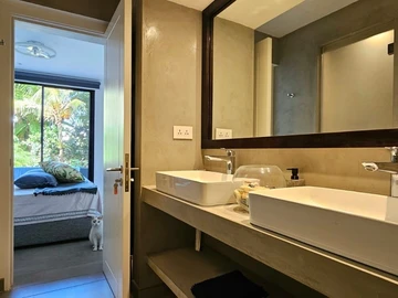 4 Bedroom Apartment