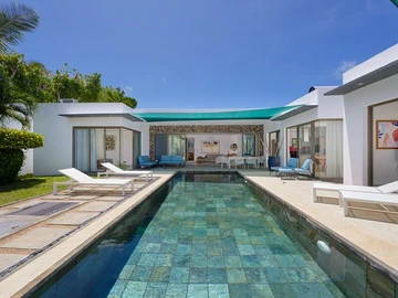 4 Bedroom Villa