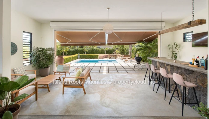Beautiful 3 bedroom villa for sale in Mont Mascal