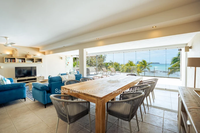 Luxury Beachfront Penthouse in Cap Malheureux with Sea Views and Communal Pool - Fully Furnished and Equipped 
