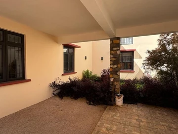 4 Bedroom Villa