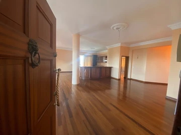 4 Bedroom Apartment