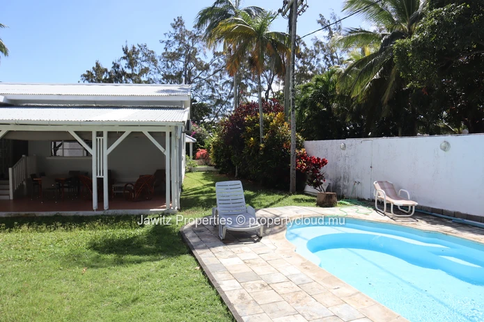 Beachfront Mauritian charm — two homes, one timeless address