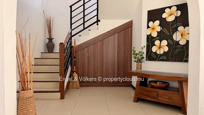 Furnished 4-Bedroom Family Home with Private Pool in Petite Rivière Noire