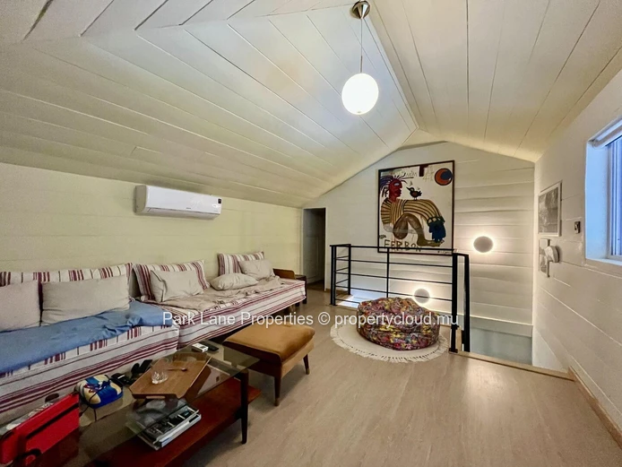 Chic Sanctuary: Tastefully Renovated, Semi-Furnished Family Home
