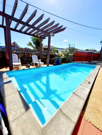 Villa contemporaine neuve avec piscine privée à louer à Grand Baie