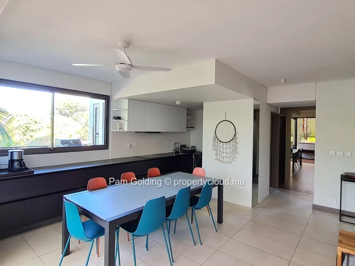 Penthouse de 2 chambres Banyan Grove (Mandat exclusif)