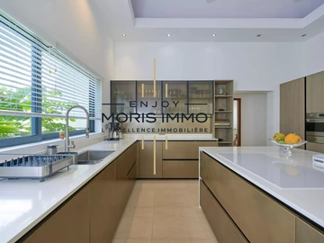 4 Bedroom Villa