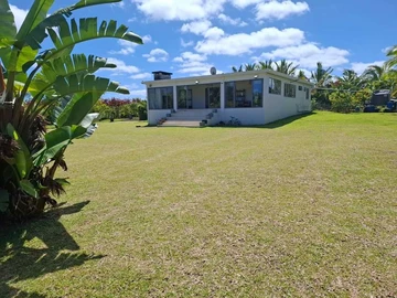 Modern villa with mountain and sea views. Cash buyers only.
