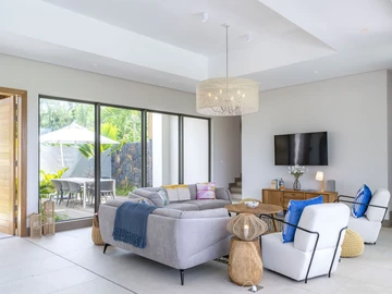 4 Bedroom Villa