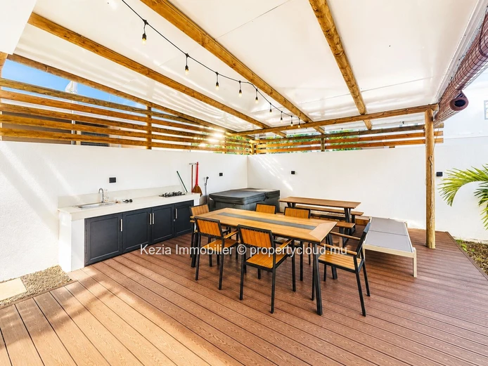 Contemporary Apartment With Jacuzzi (Sole Mandate)