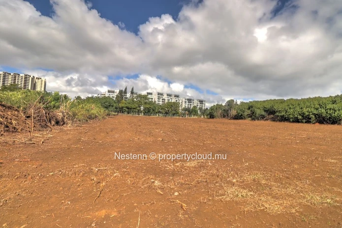 Residential & commercial/residential Plot of 4220.77 
