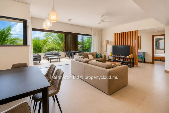 Penthouse IRS vue golf à Mont Choisy – 3 chambres en suite | Dernier étage | Île Maurice