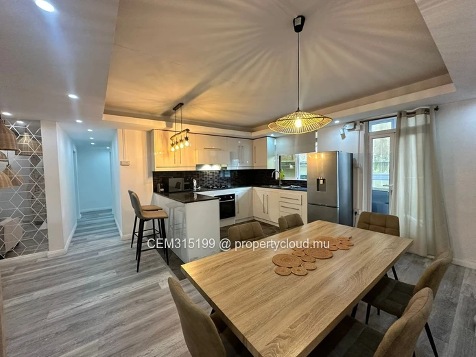 Modern 3-Bedroom Apartment for Rent – Floréal