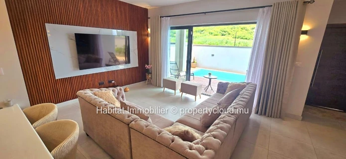 Charming house, furnished and equipped of 295 m², on a plot of 68 toises in Sodnac