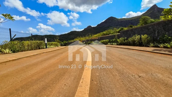 Residential Land - 1963m2 - Bagatelle - Ref. TE86348AC