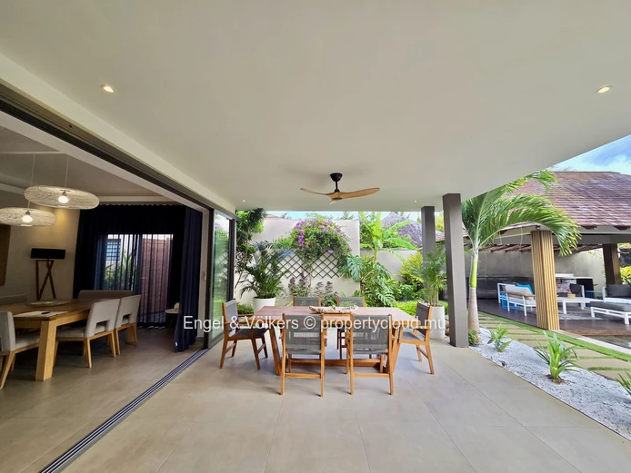 A Private Oasis in Mauritius's Vibrant North