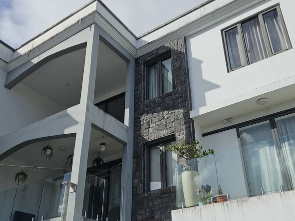 Appartement de 4 Chambres