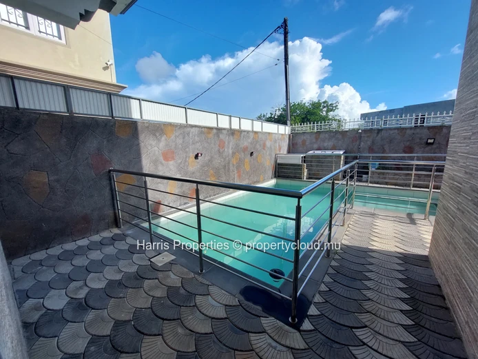 Maison individuelle moderne à louer à Grand Baie