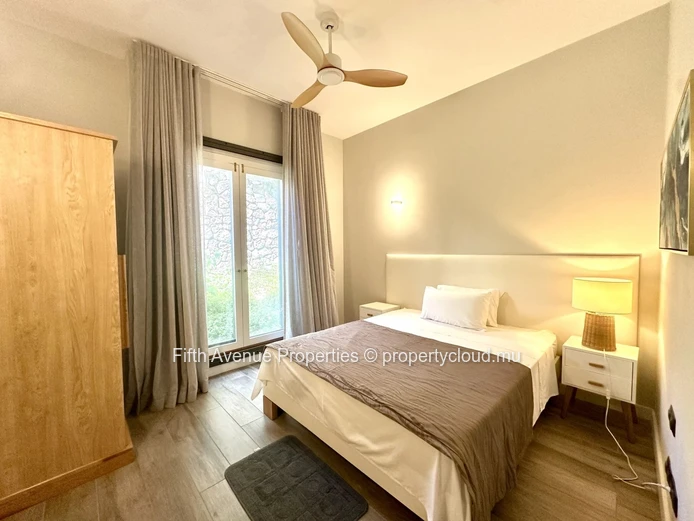 Belle Mare – Magnifique appartement pieds dans l’eau