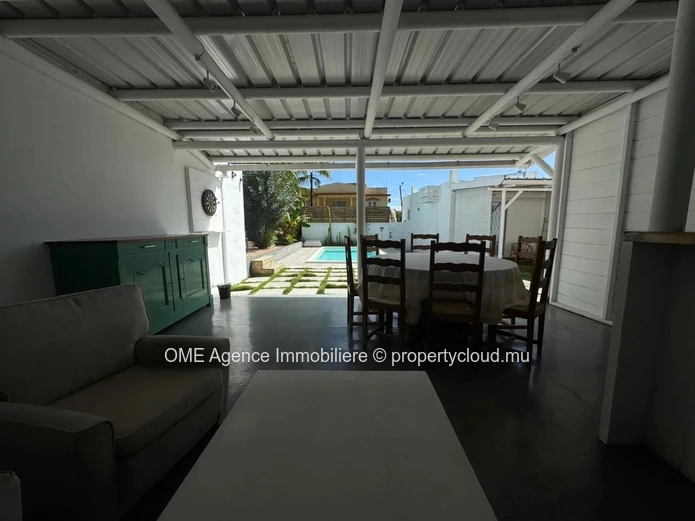 Turnkey Investment Opportunity in La Gaulette – Profitable Income-Generating Building