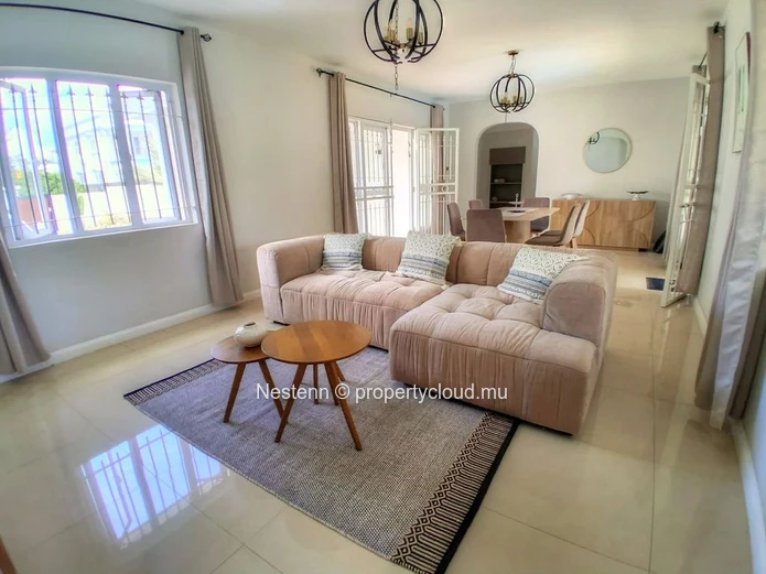 Magnificent Villa In Calodyne – A Rare Living Environment In Mauritius