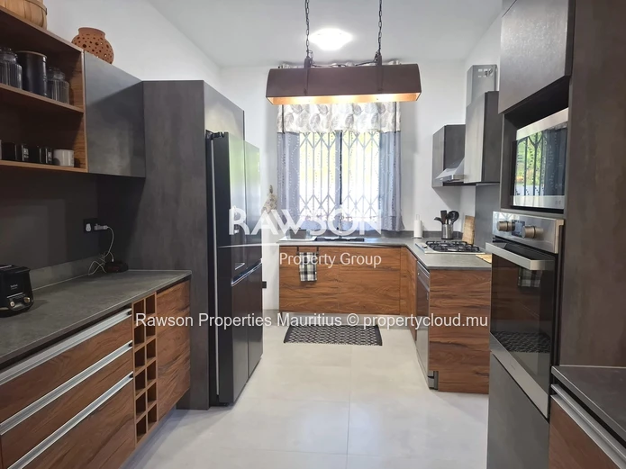 3 En-Suite Bedrooms | Spacious Modern Villa | Private Pool | Calodyne | Mauritian Citizens Only