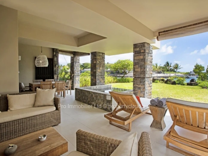 Ground-floor apartment with stunning sea views at the prestigious Anahita Golf Resort in Beau Champ.