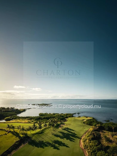 3-bedroom apartment with remarkable volume in the heart of an exceptional landscaped estate