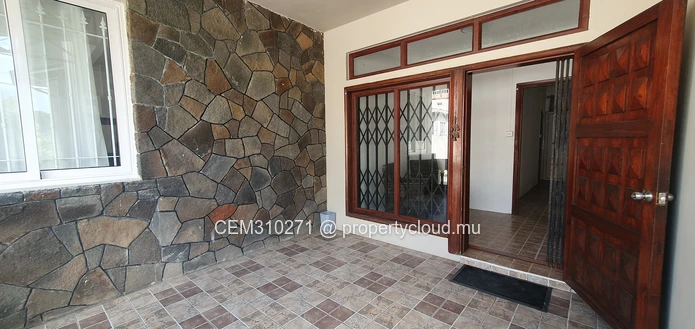 House for Sale – Heart of Vacoas 3 Bedrooms