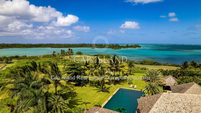 Exceptional villa with 180° view - BEAU CHAMP -